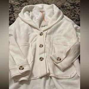 New Knox Rose white jacket size medium